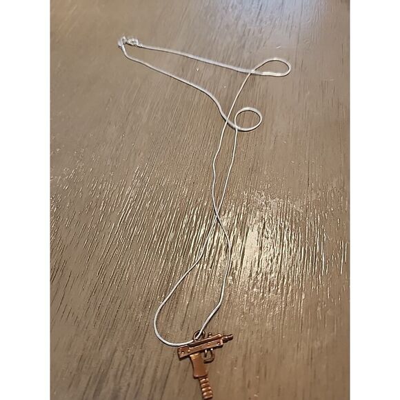 Firearm Pistol Handgun Gun Pendant & 925 Solid Sterling Silver Chain - Picture 5 of 5